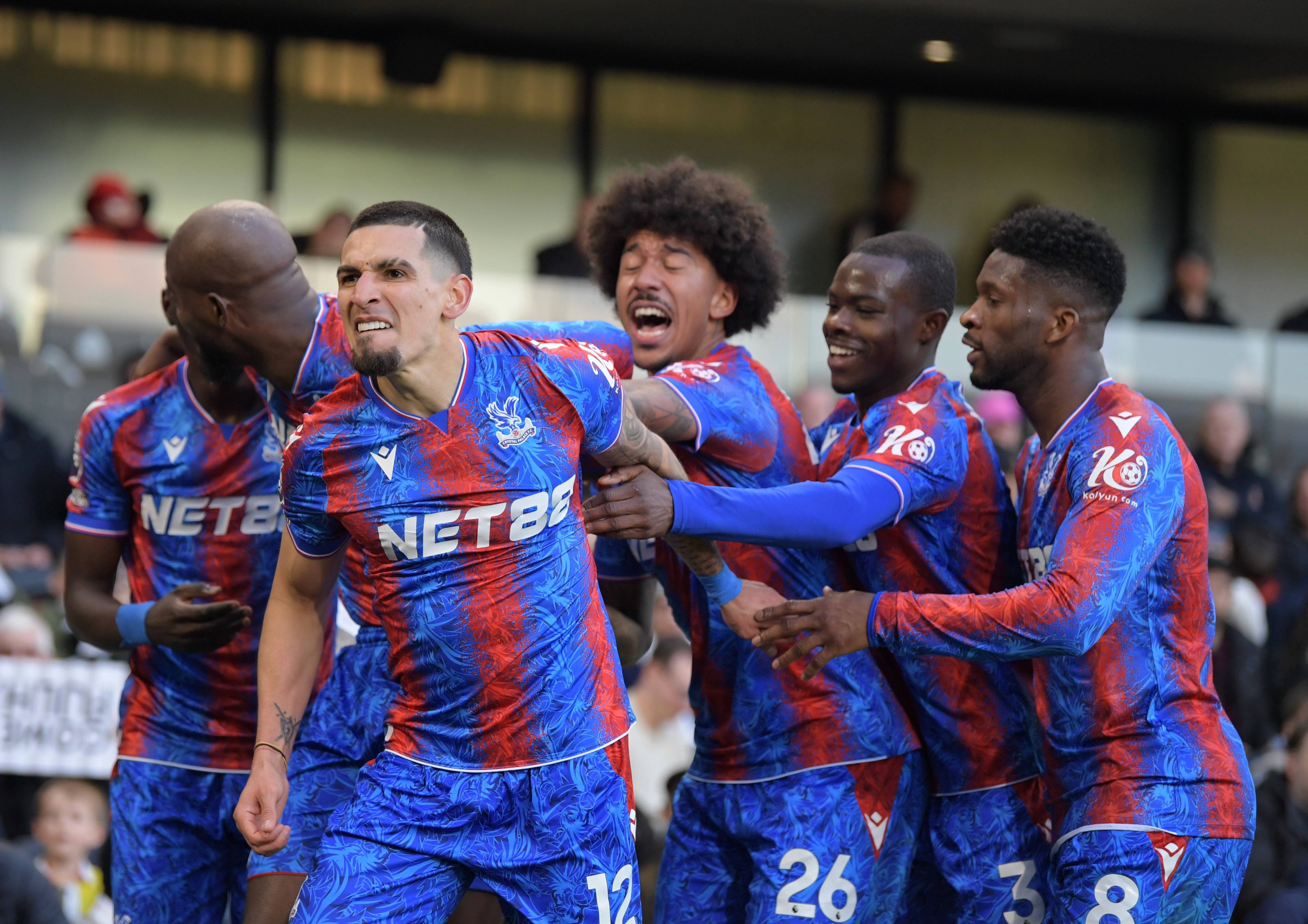 包含法甲赛程吃紧；曼联集结日防线松动；底气十足；资深球员宣示担当的词条