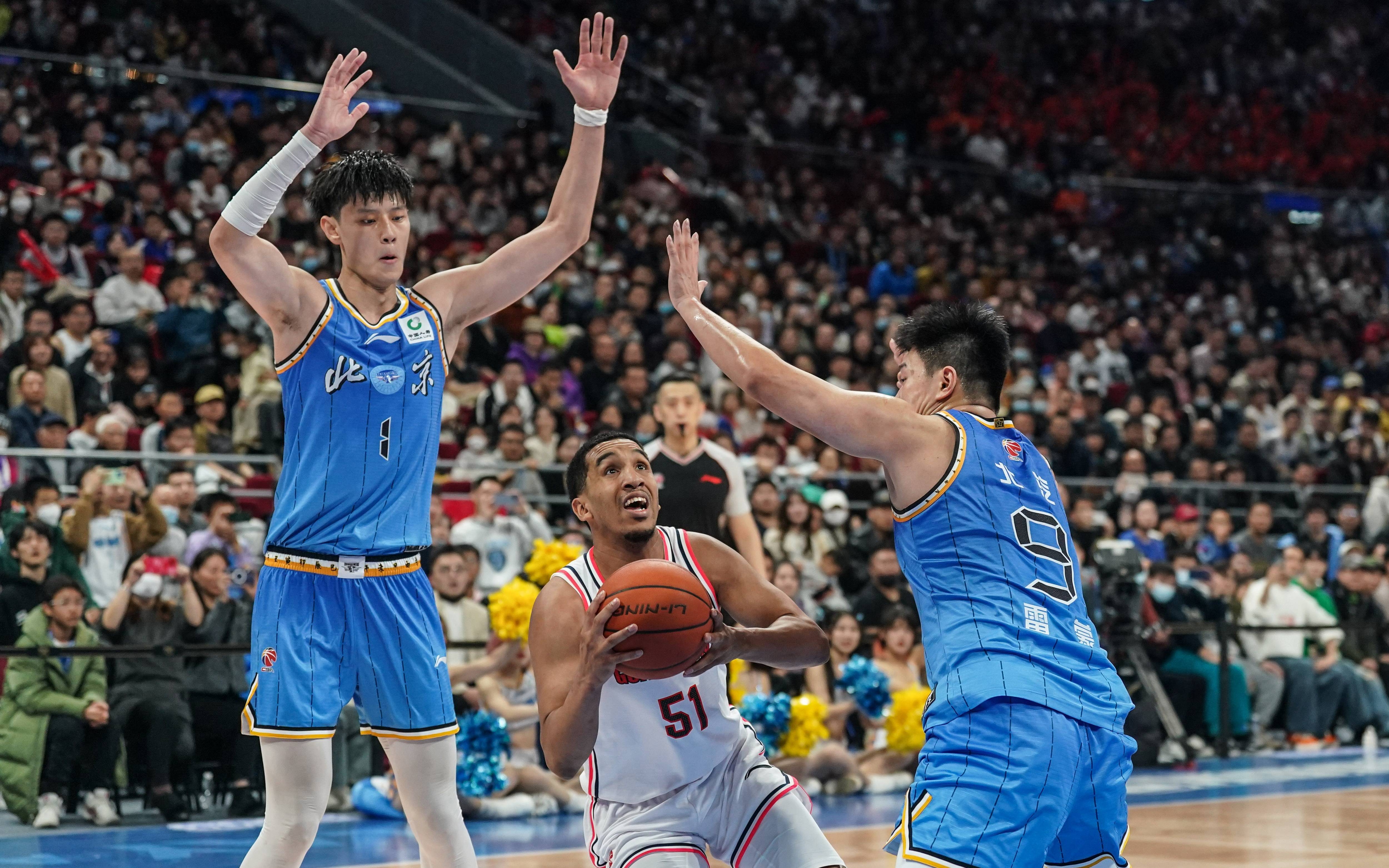 开云体育服务-赛前深圳男篮备战法甲，止住颓势细节曝光，媒体盛赞，细节决定成败的简单介绍